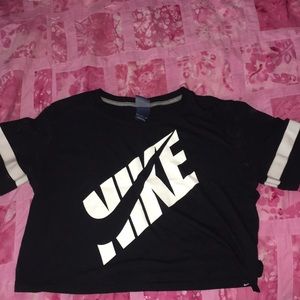 Cropped Black and White Nike Tee